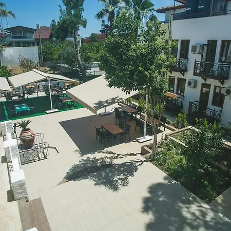 Hotell Dinara Garden